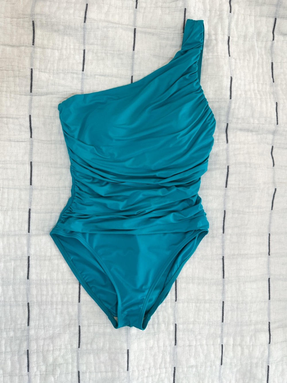 La Blanca Shirred One-Shoulder Swimsuit SIZE 10 Green Shirred One Piece